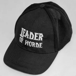 kacket sa vezom natpisa po zelji